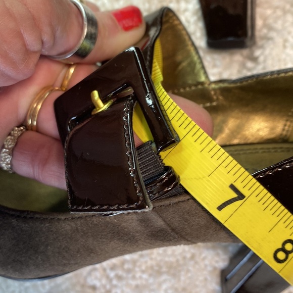 Womens FRANCO SARTO Thick heeled PUMPS W/ Buckle Strap Brown Suede & Patent!👠❤️ - Picture 4 of 10